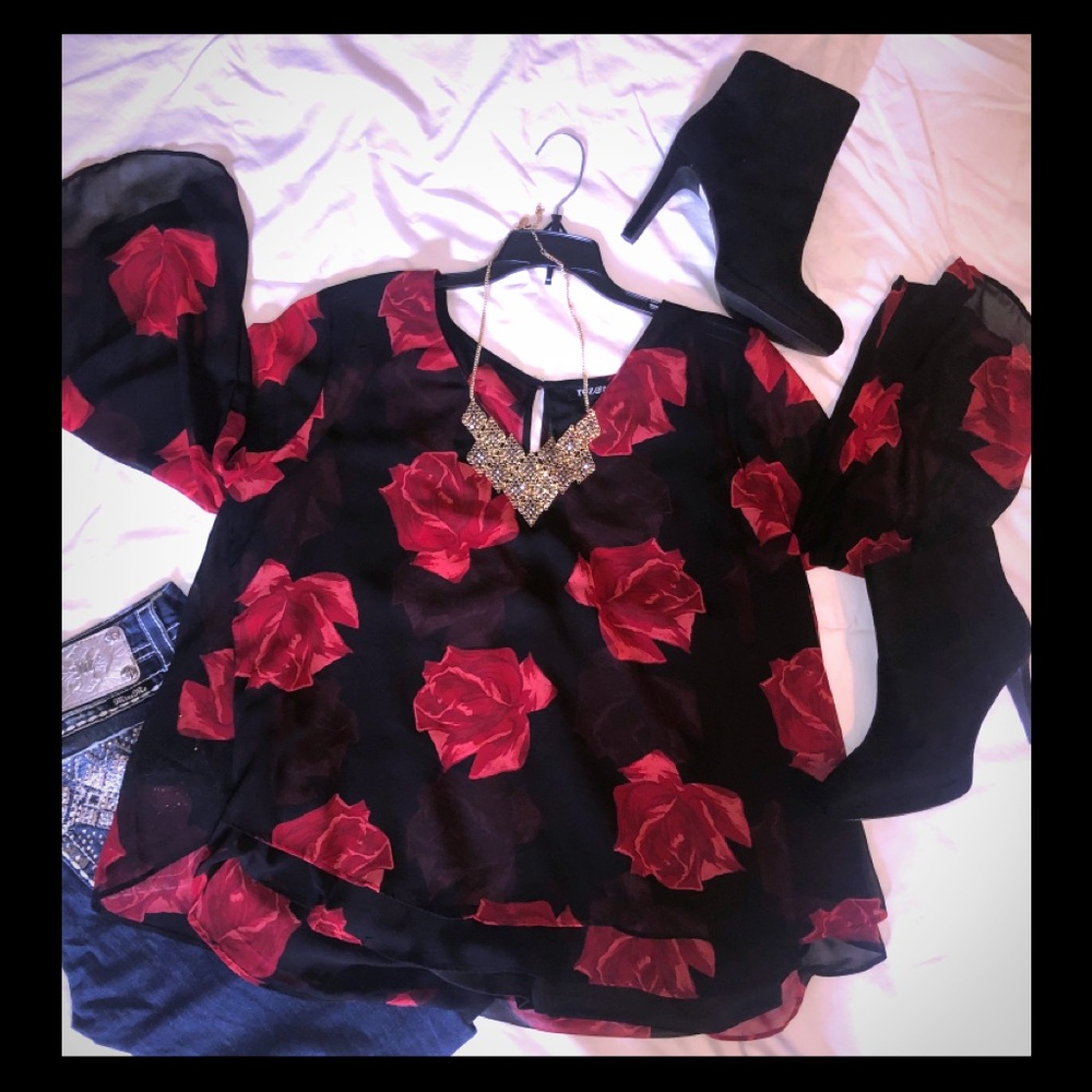 Bell Sleeve Rose Top